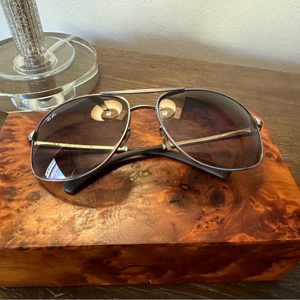 MENS RAY-BAN SUNGLASSES BLACK EXCELLENT CONDITION